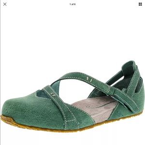 Ahnu new in box leather Mary Jane sandals Talia 5